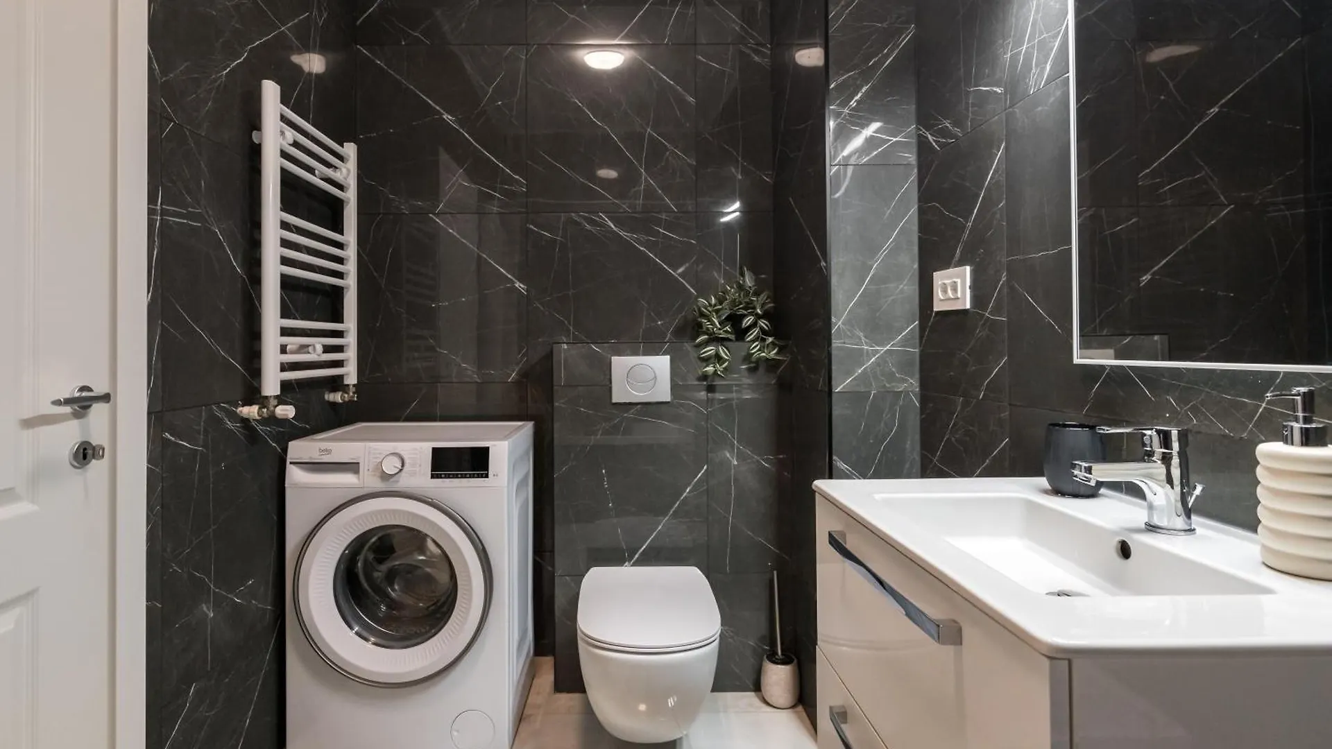 Luna Loft 1Br With Parking Bucharest Apartment