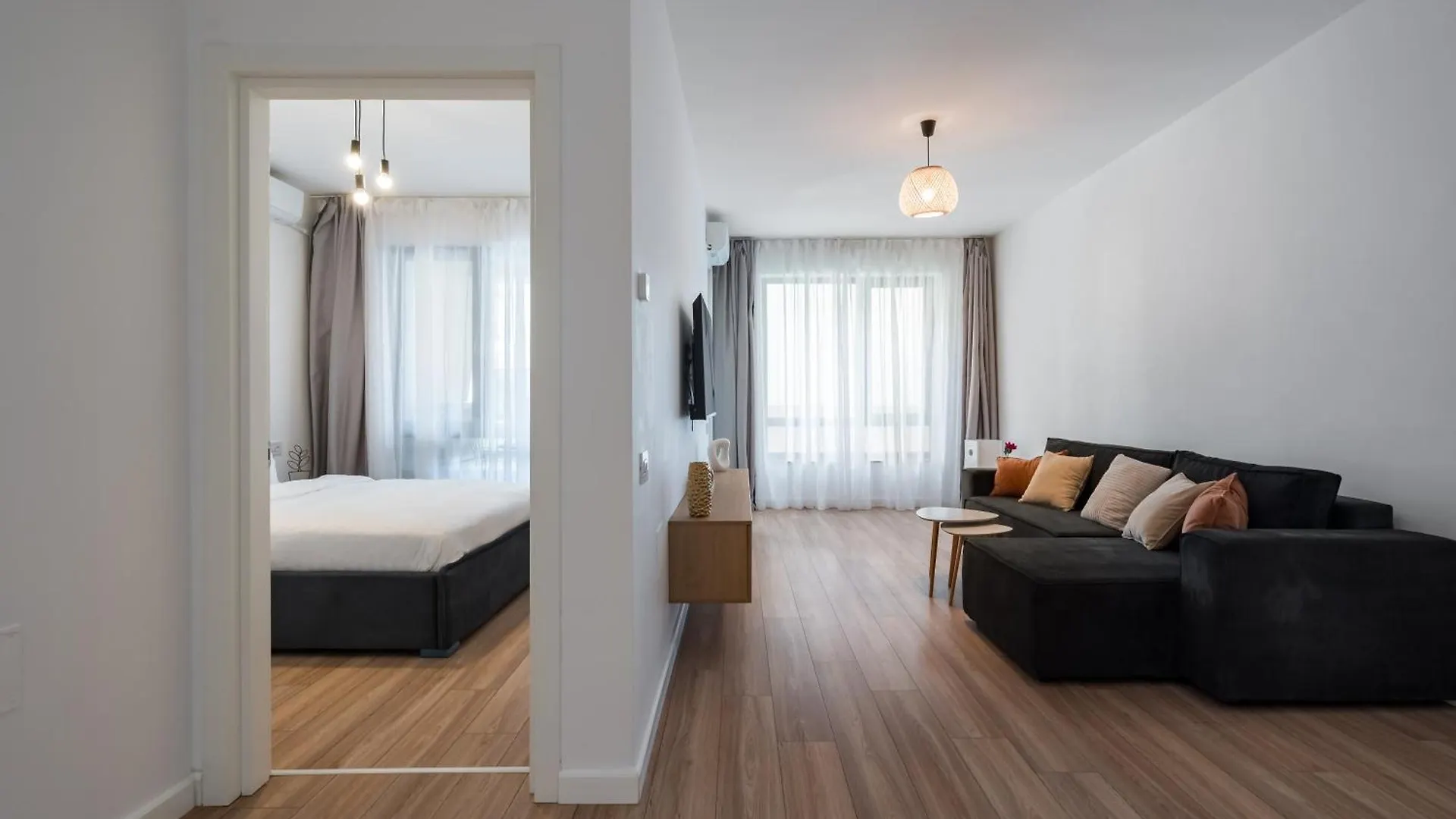 Apartment Luna Loft 1Br With Parking Bucharest