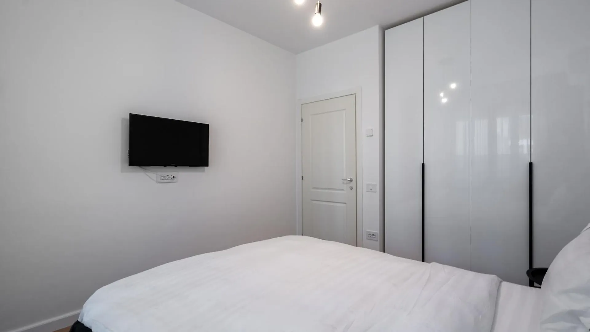 Apartment Luna Loft 1Br With Parking Bucharest Romania